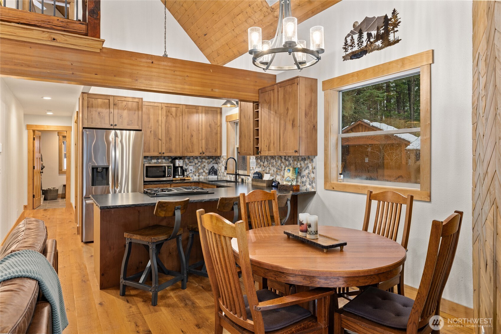 1511 Oakmont Drive Property Photo 6