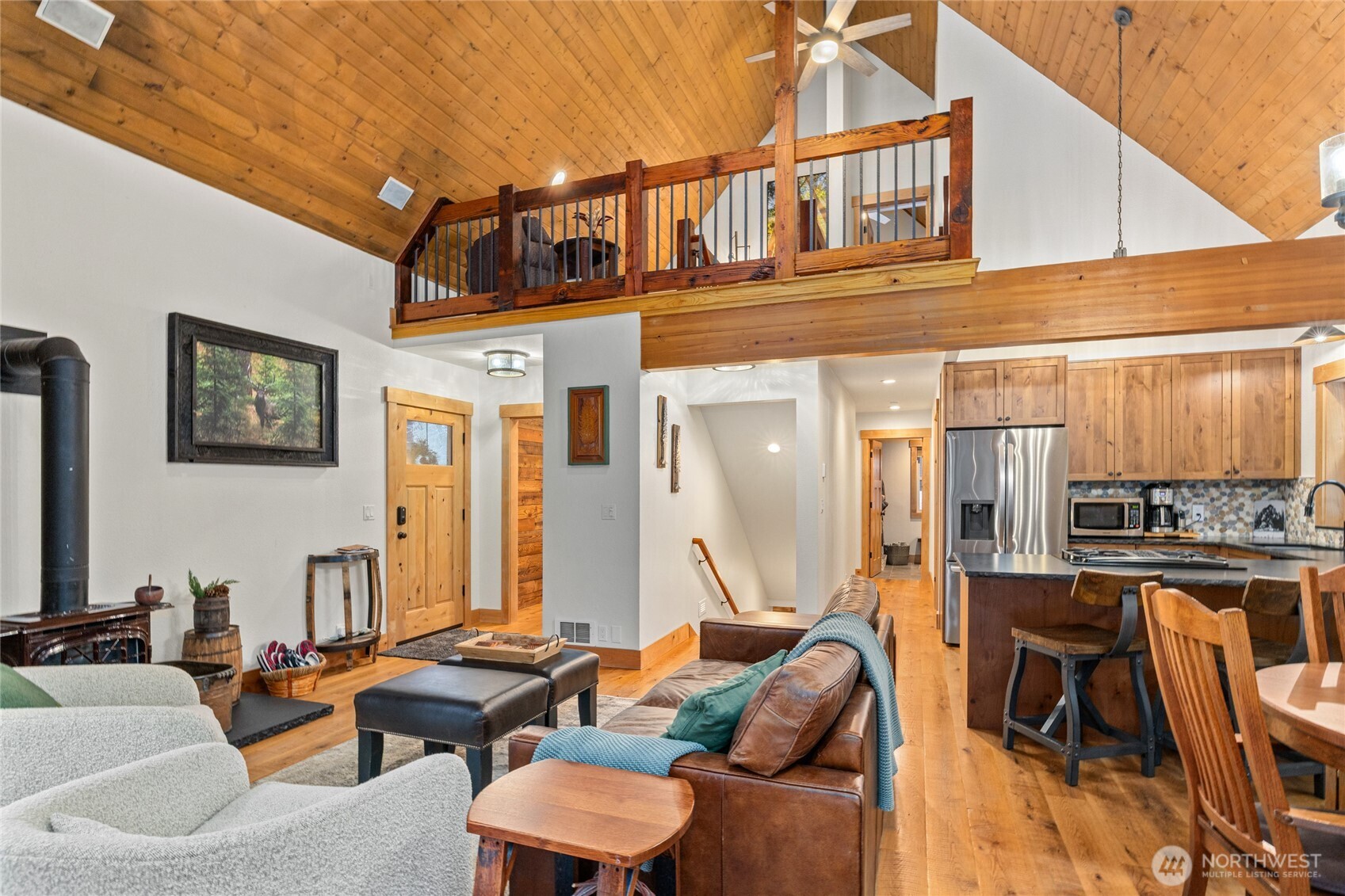1511 Oakmont Drive Property Photo 8