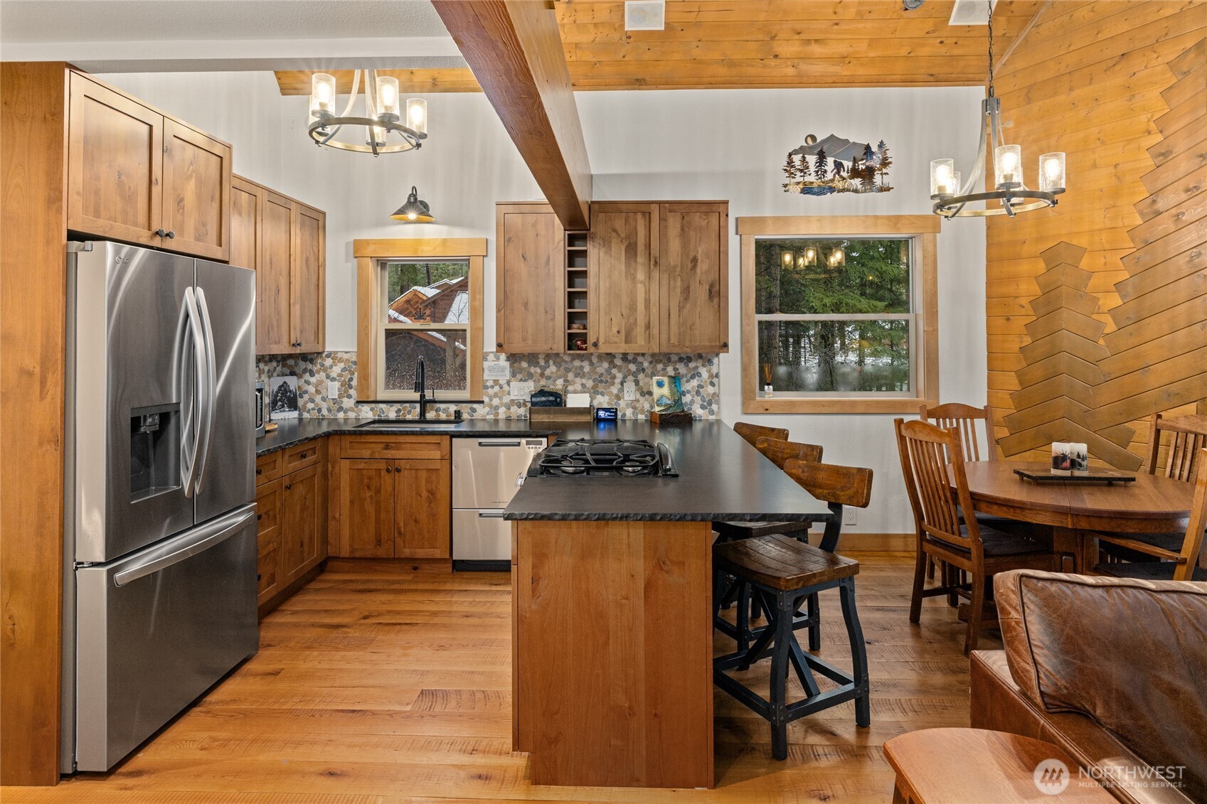 1511 Oakmont Drive Property Photo 10