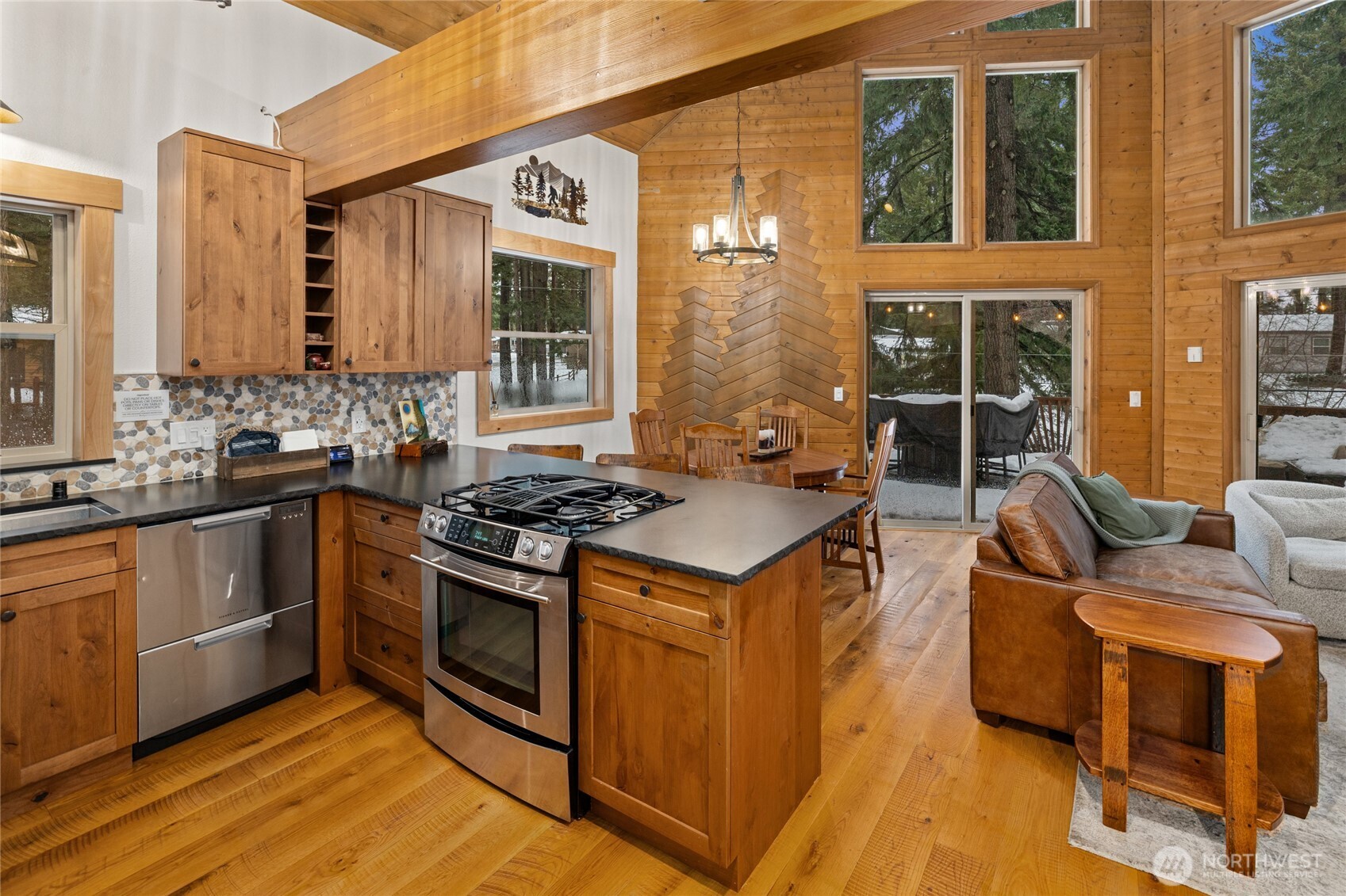 1511 Oakmont Drive Property Photo 11