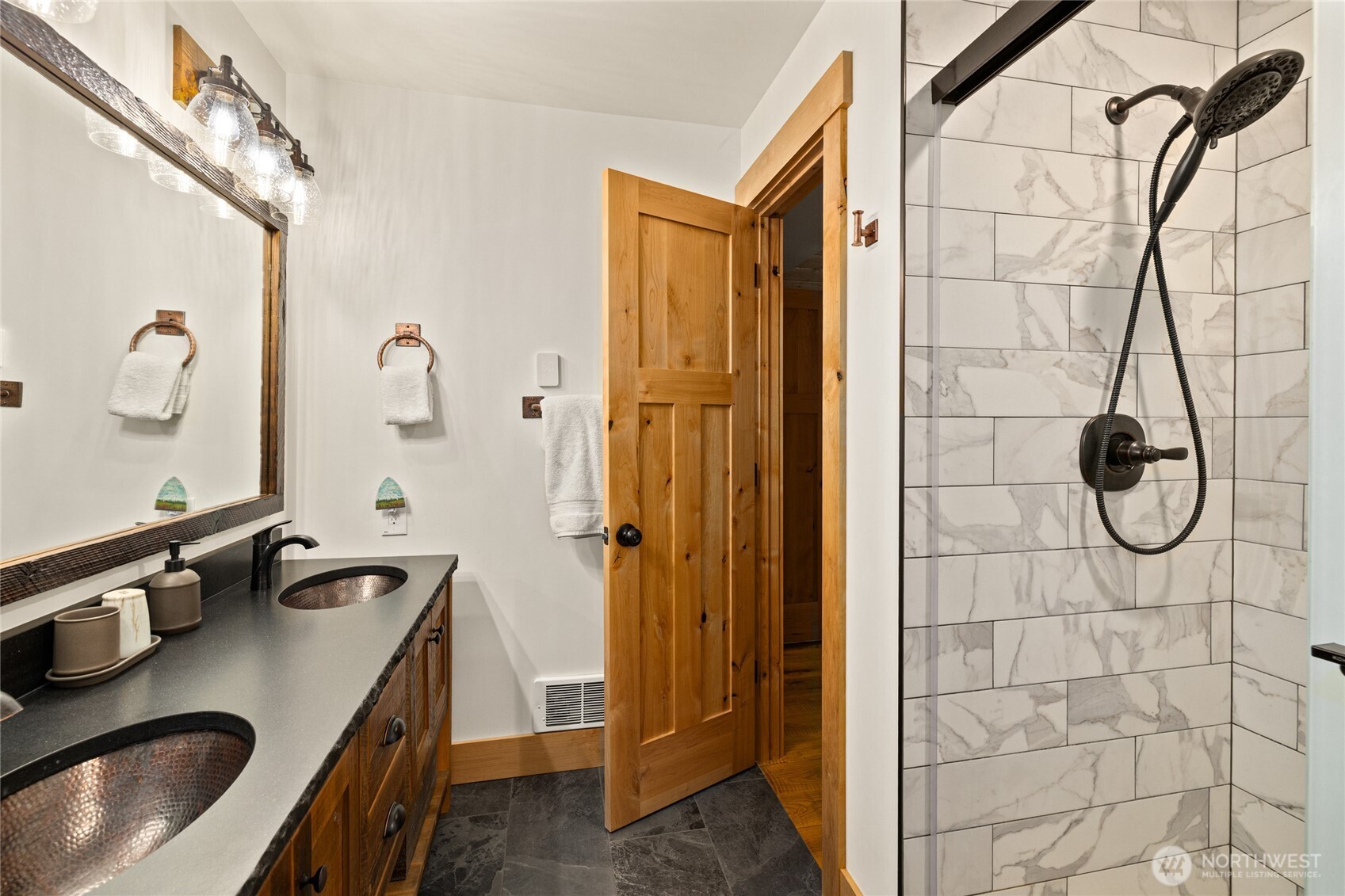 1511 Oakmont Drive Property Photo 21