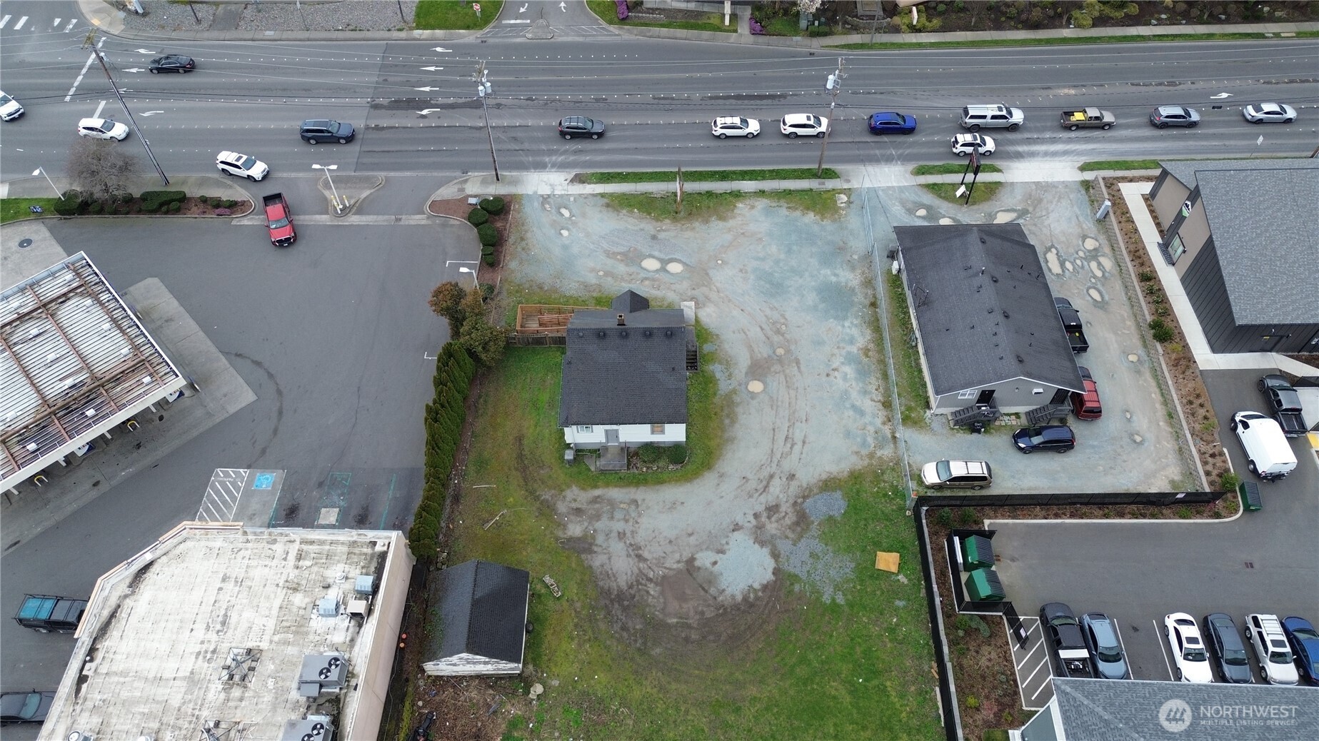 1760 S Burlington Boulevard Property Photo 12