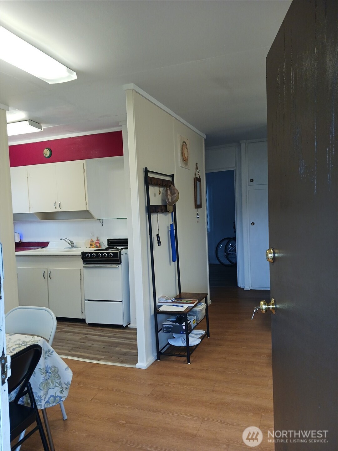 818 W Ocean Avenue Property Photo 2