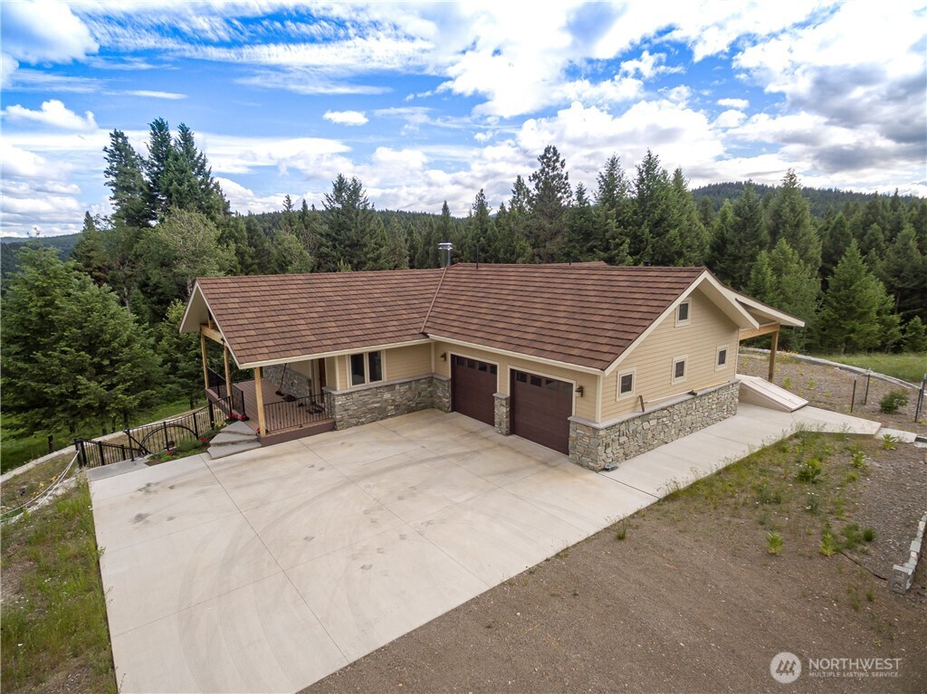 54 Spring Meadow Lane Property Photo 1