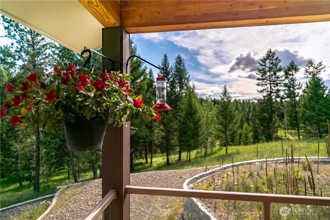 54 Spring Meadow Lane Property Photo 3