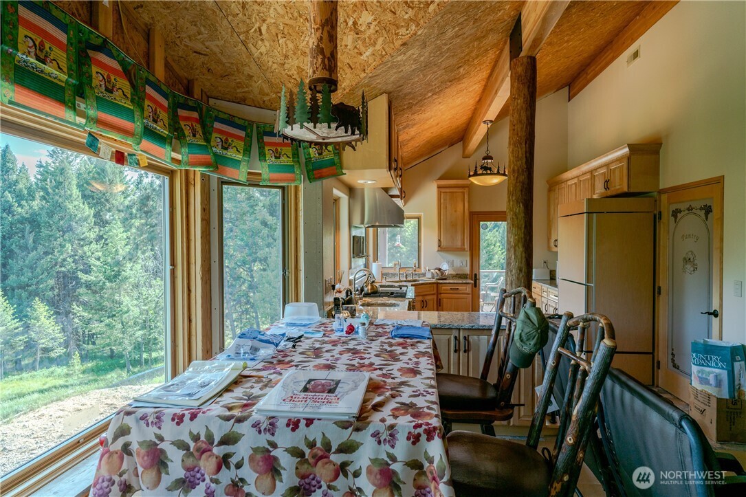 54 Spring Meadow Lane Property Photo 13