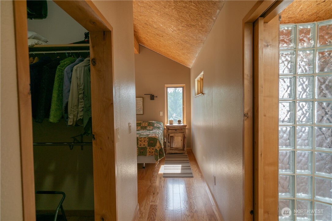 54 Spring Meadow Lane Property Photo 14