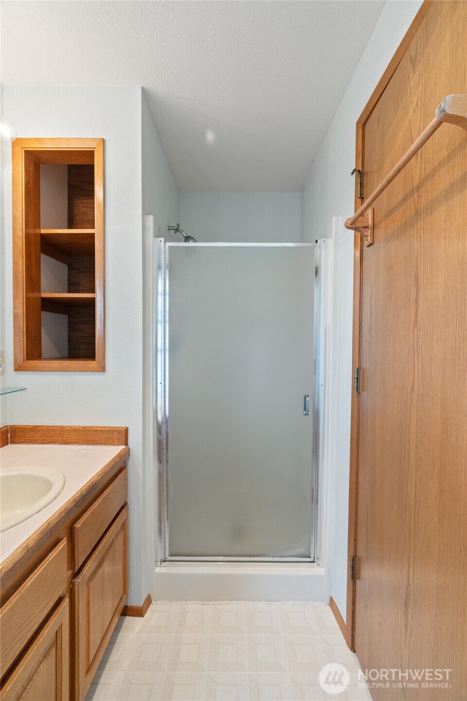628 Weatherwax Loop Property Photo 18