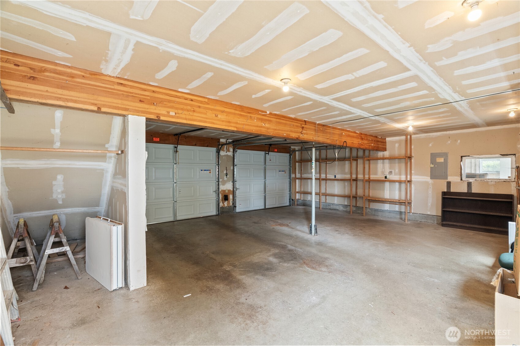 628 Weatherwax Loop Property Photo 30