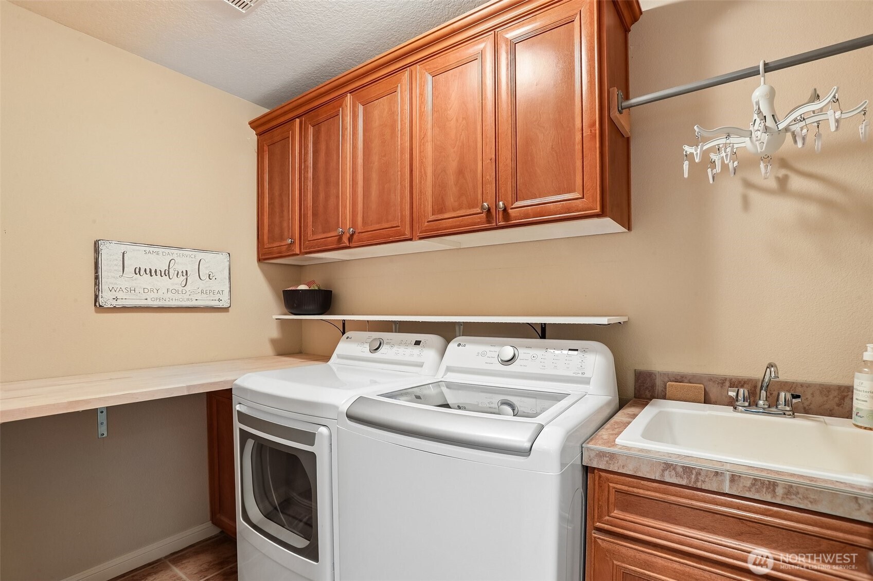 2506 33rd Court Property Photo 29