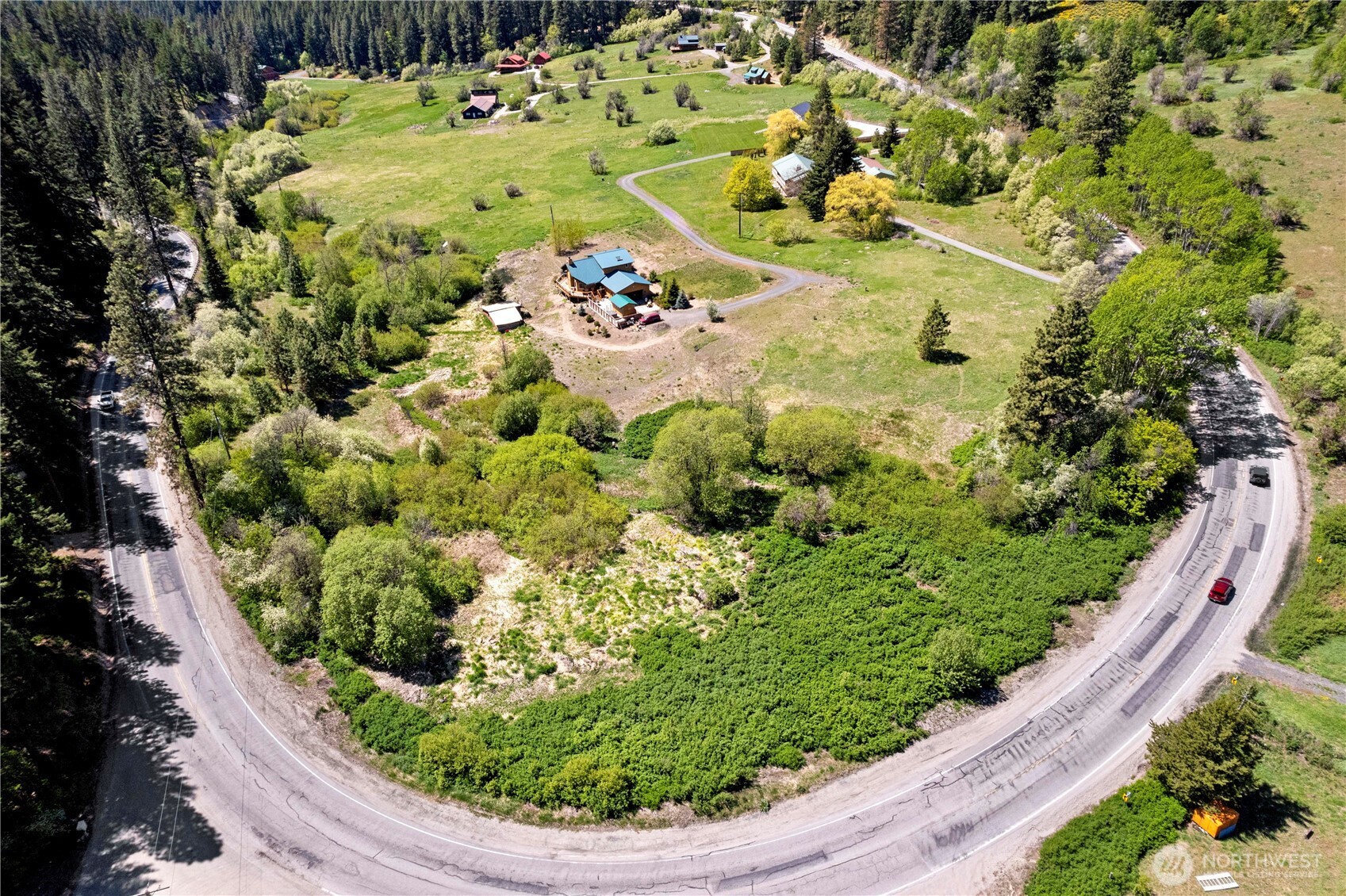 1111 Chumstick Highway Property Photo 12