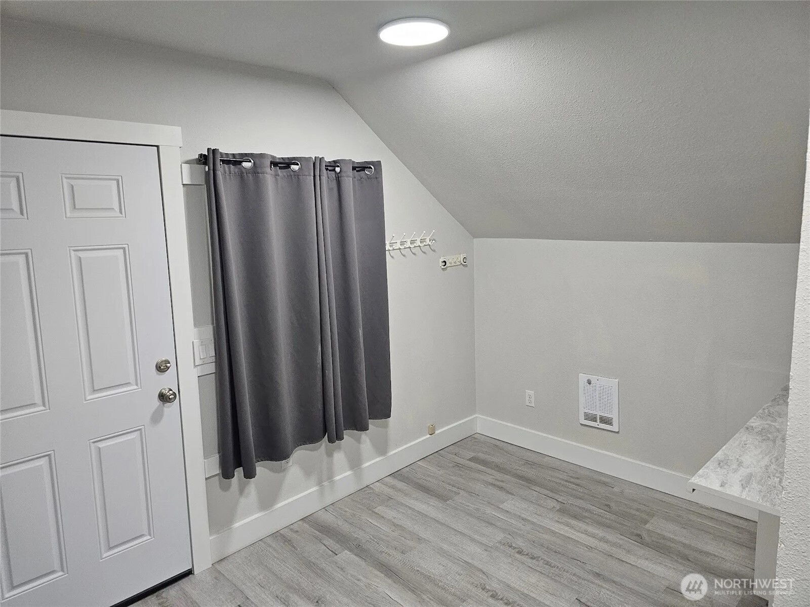 110 N Delaware Avenue A/b Property Photo 19