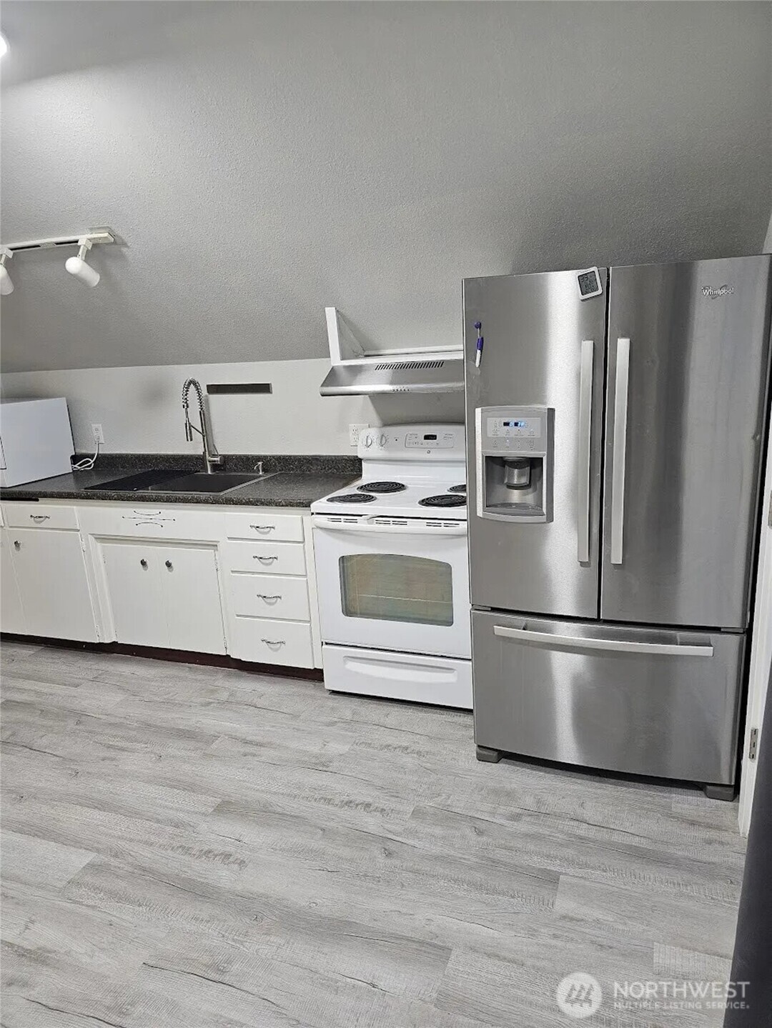 110 N Delaware Avenue A/b Property Photo 22