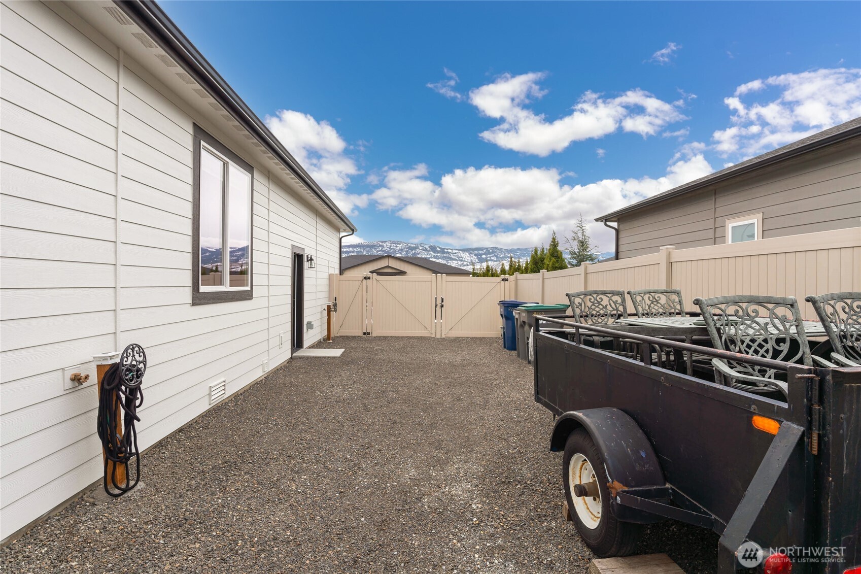 2663 7th Street Property Photo 28
