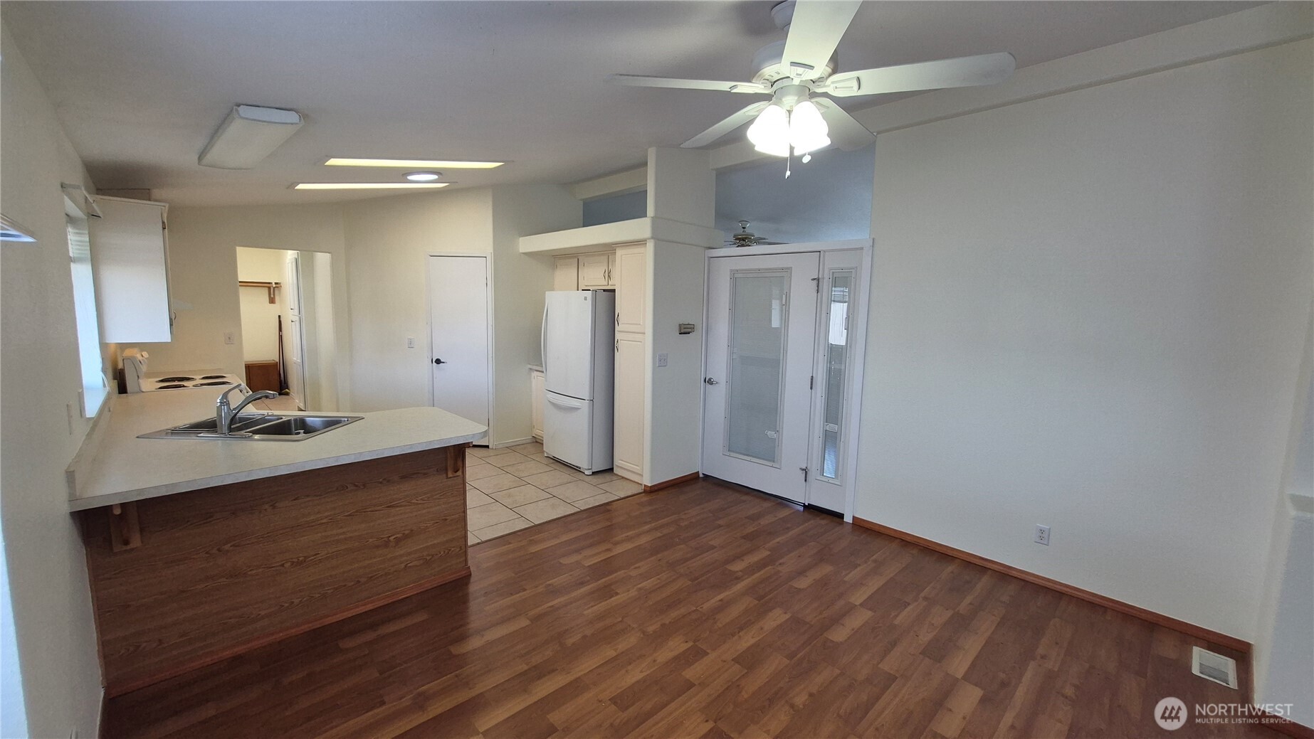 1918 Harrison Avenue 34 Property Photo 5