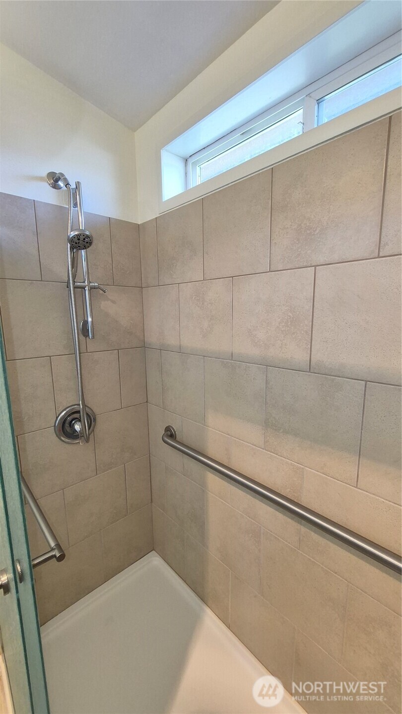 1918 Harrison Avenue 34 Property Photo 19