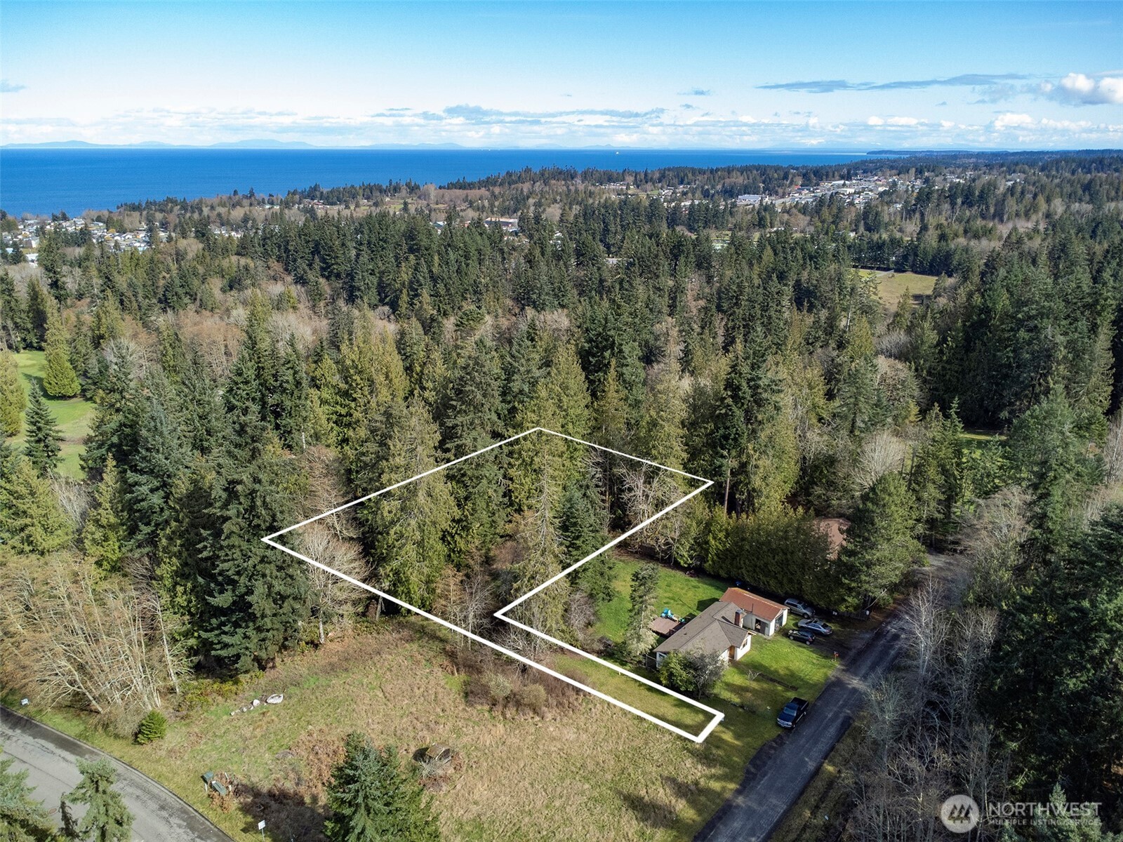 2211 Lindberg Road Property Photo 2