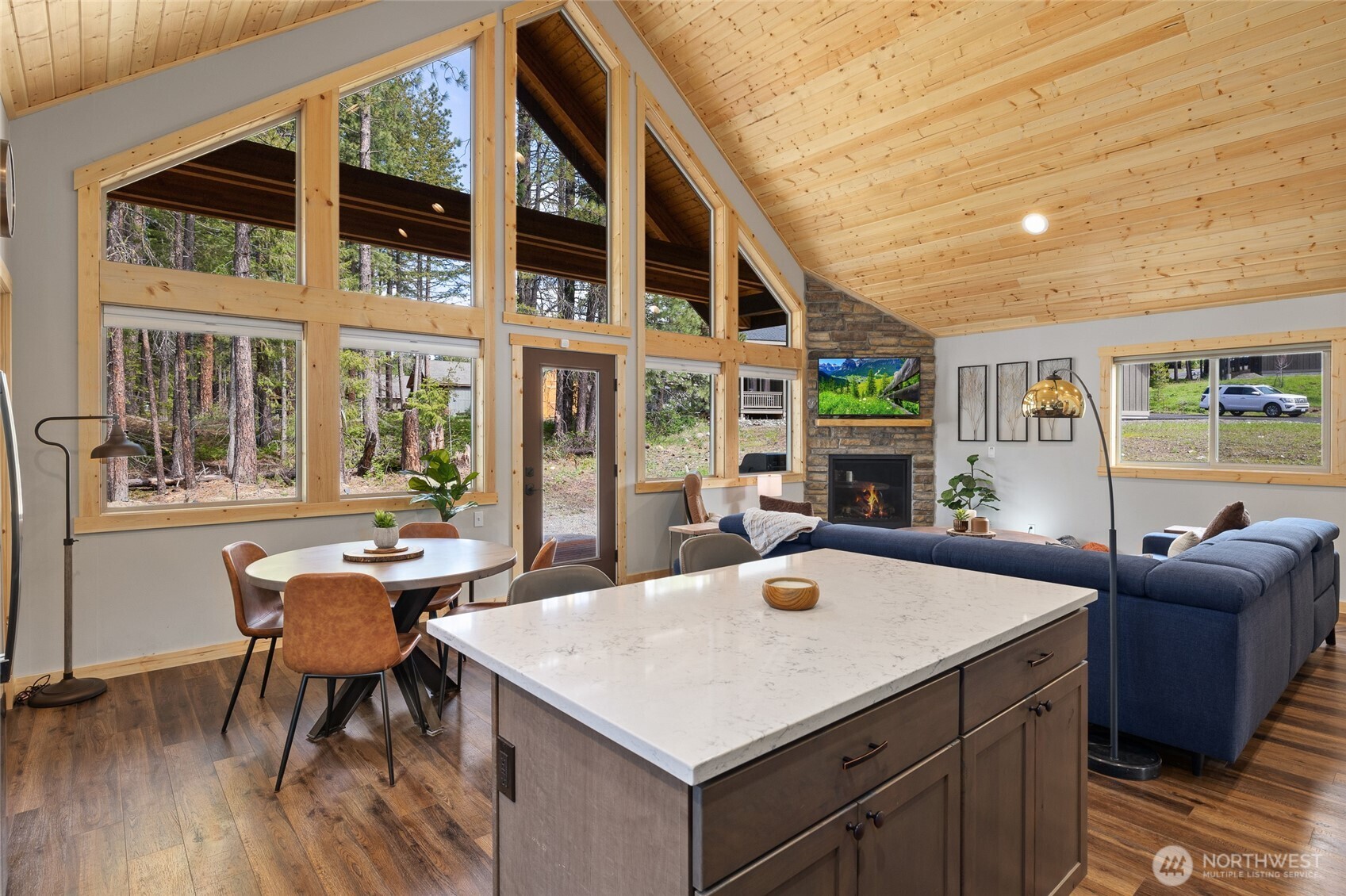 330 Rockberry Loop Property Photo 7