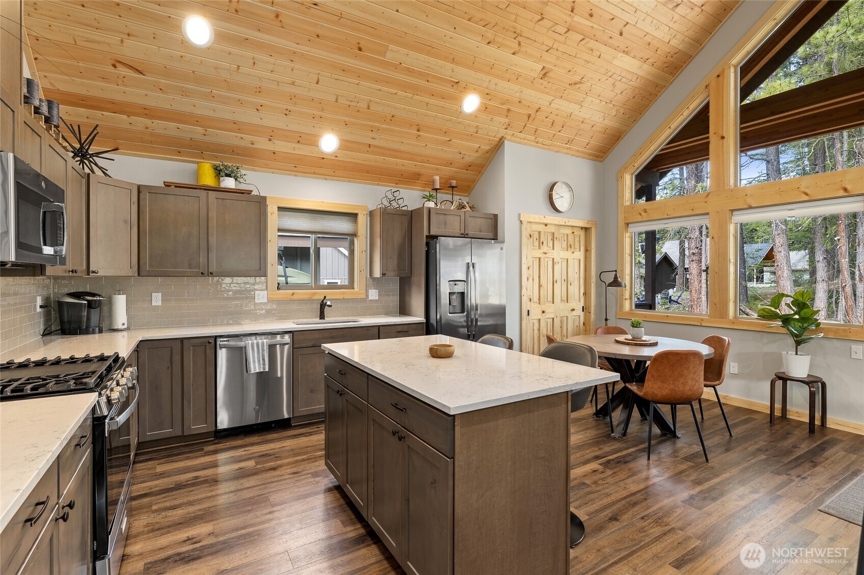 330 Rockberry Loop Property Photo 9