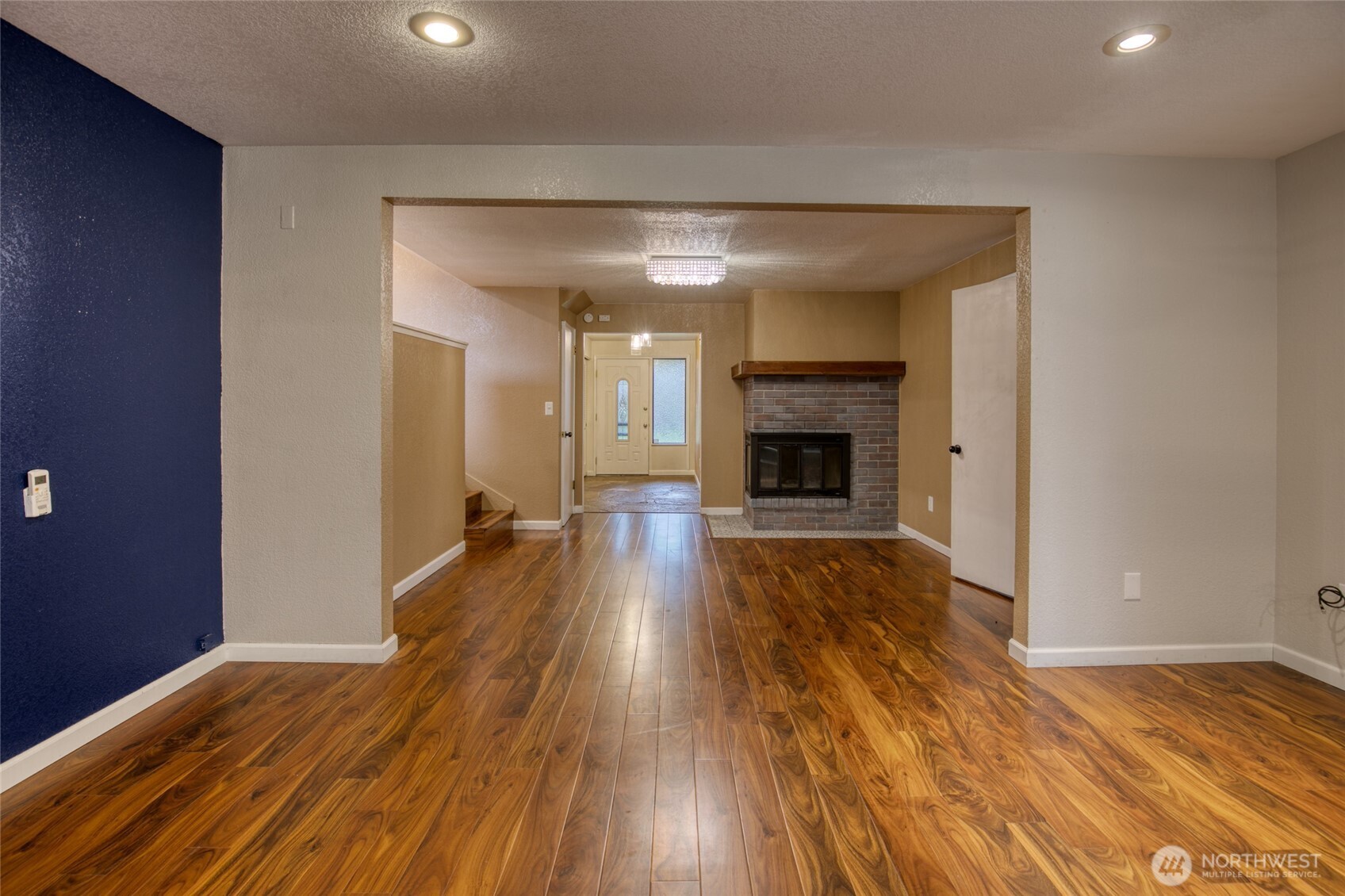 1120 N Fairfield Street Property Photo 10