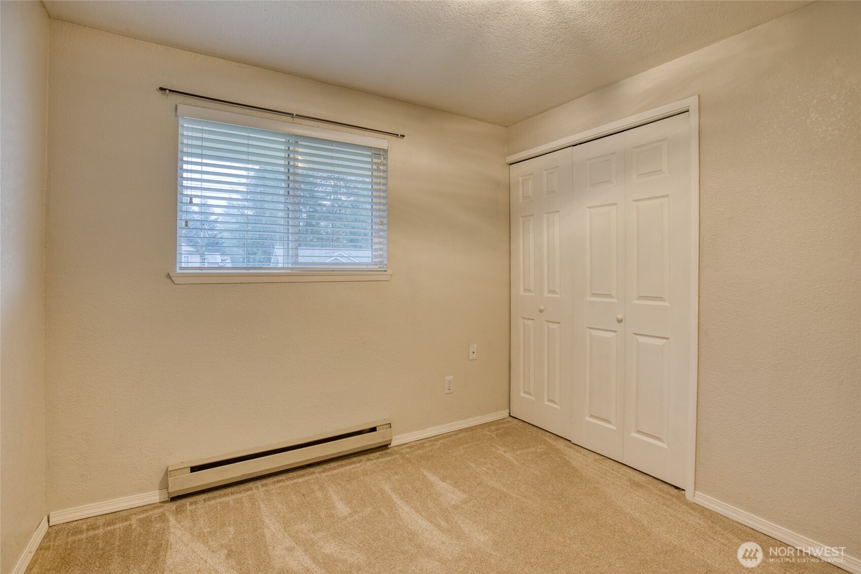 1120 N Fairfield Street Property Photo 28