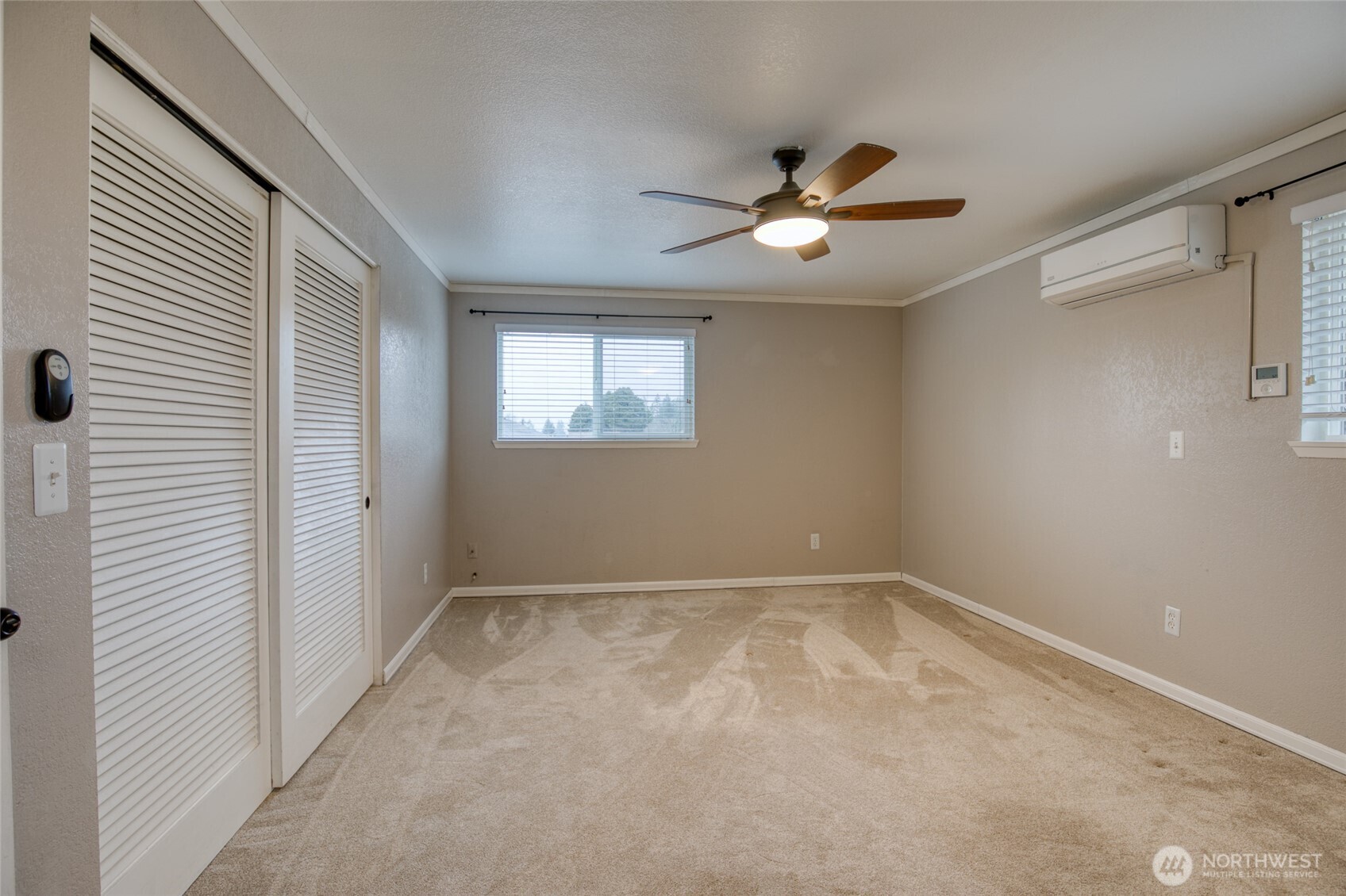 1120 N Fairfield Street Property Photo 32