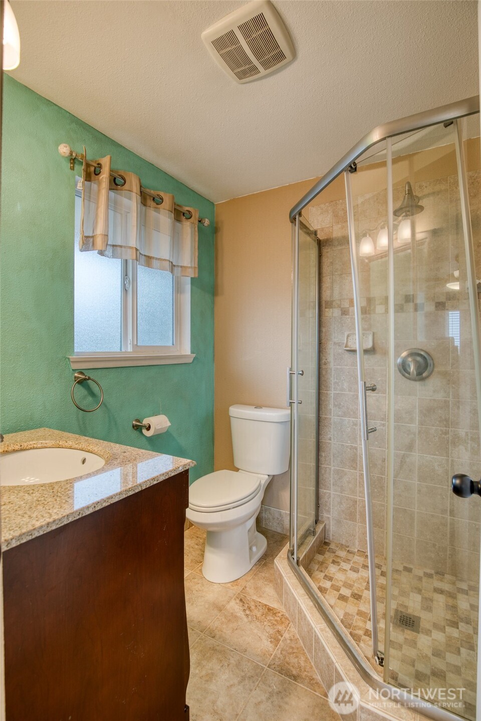 1120 N Fairfield Street Property Photo 34