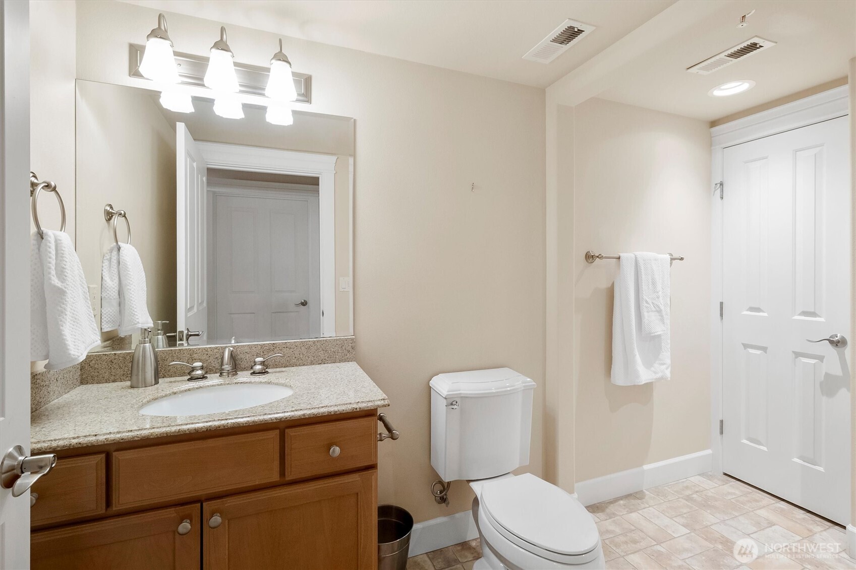 2307 Sundown Court Property Photo 23