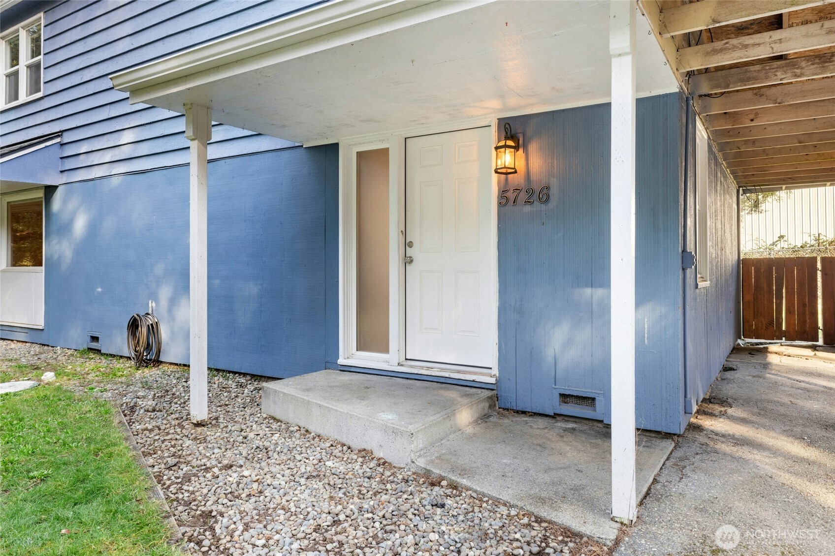 5726 5728 Tracyton Boulevard Property Photo 3