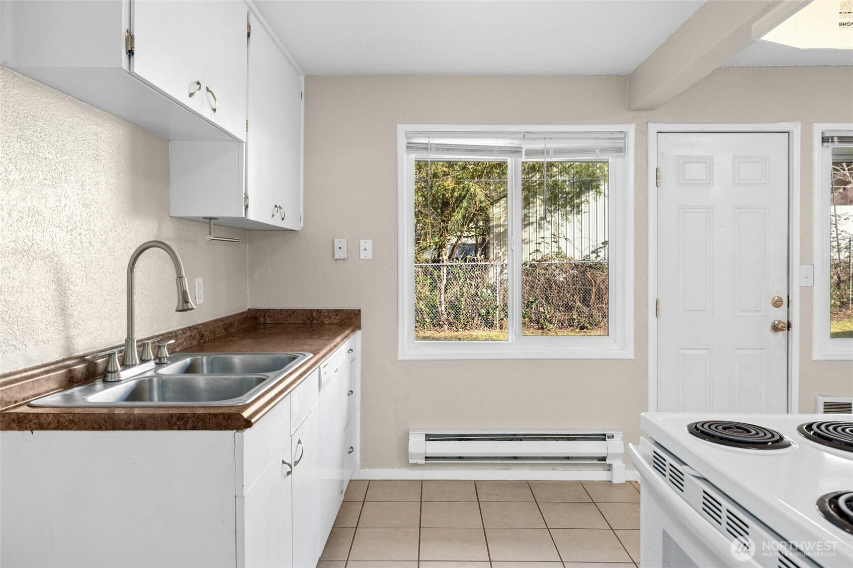 5726 5728 Tracyton Boulevard Property Photo 10