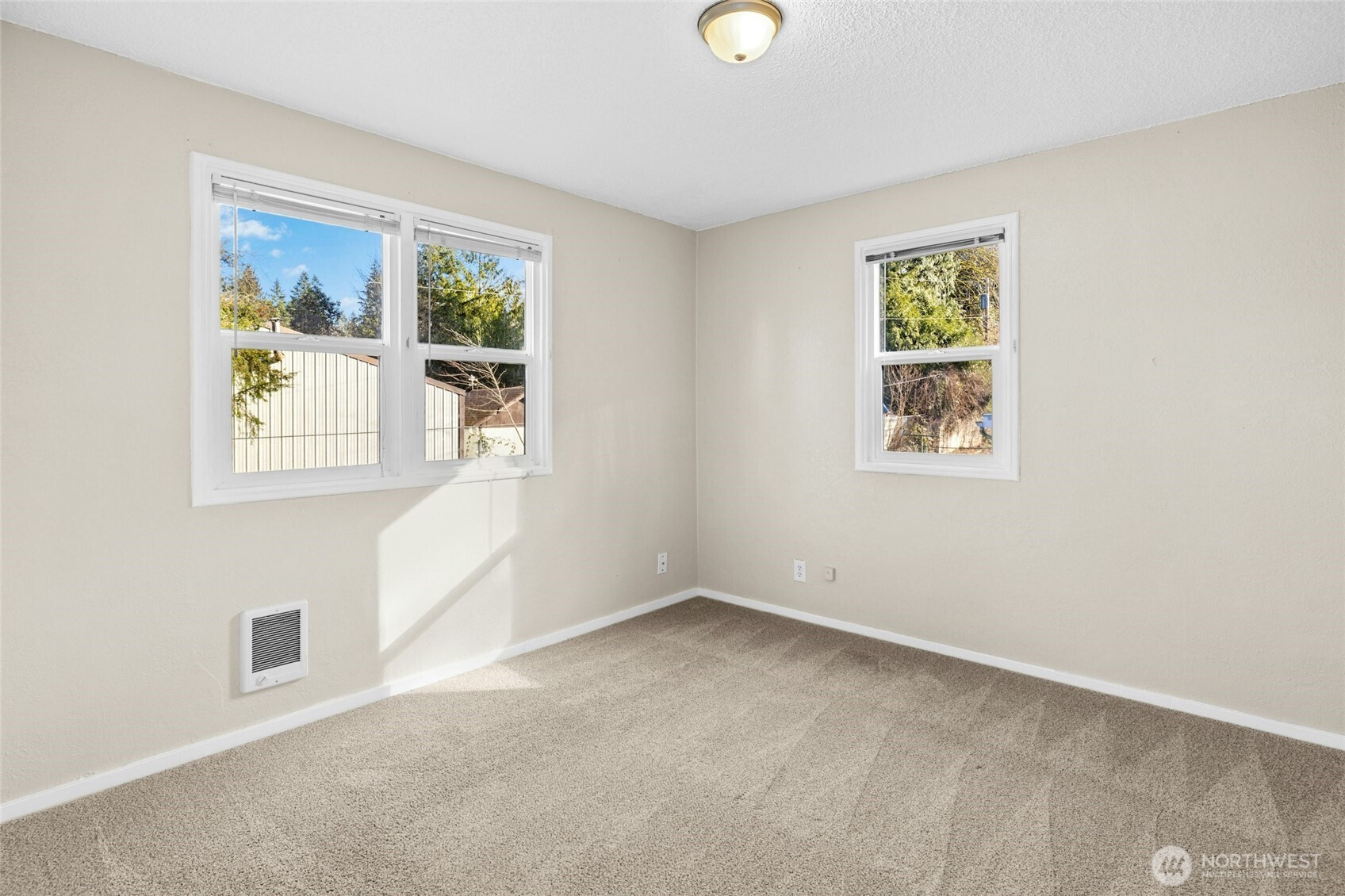 5726 5728 Tracyton Boulevard Property Photo 13