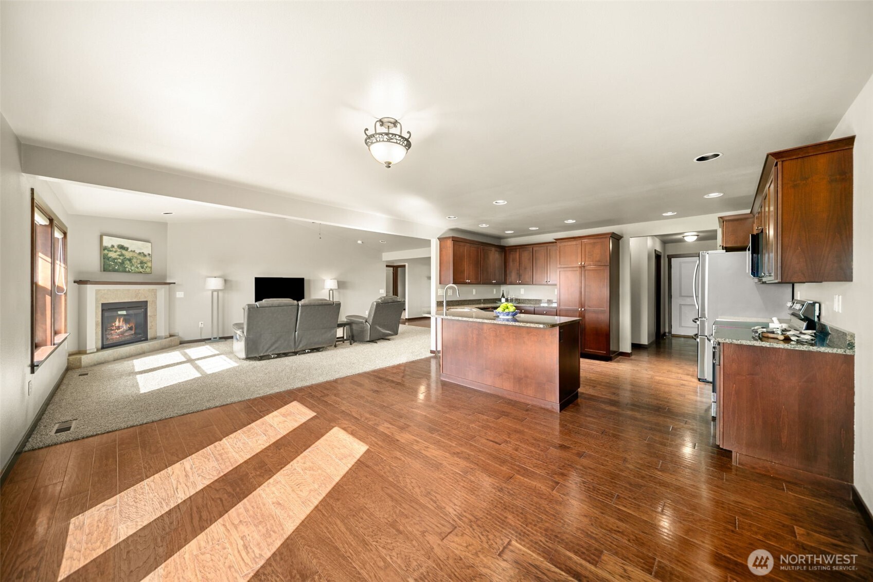 229 Sun Valley Drive Property Photo 8