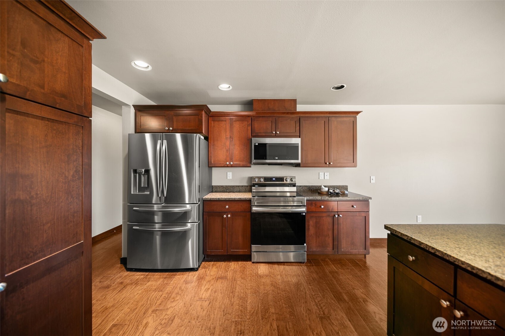 229 Sun Valley Drive Property Photo 12