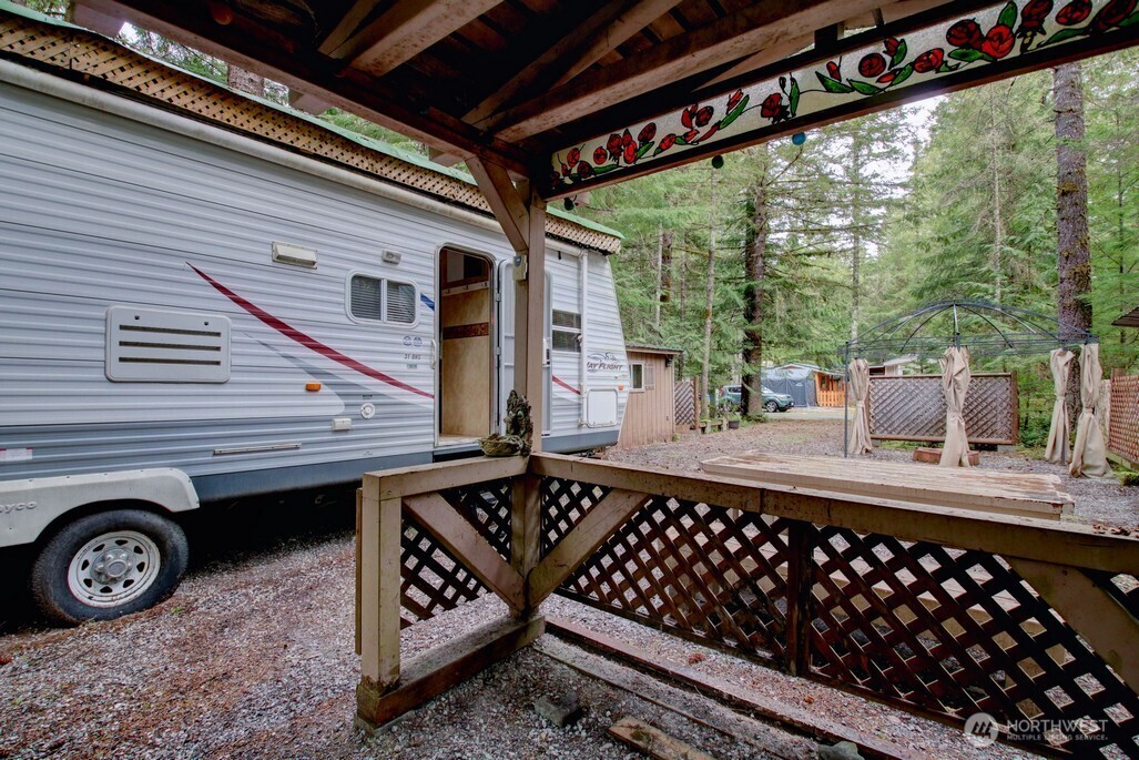 61 Christmas Tree Circle Property Photo 21