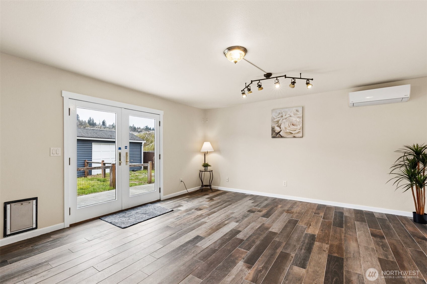 214 10th Avenue Property Photo 12