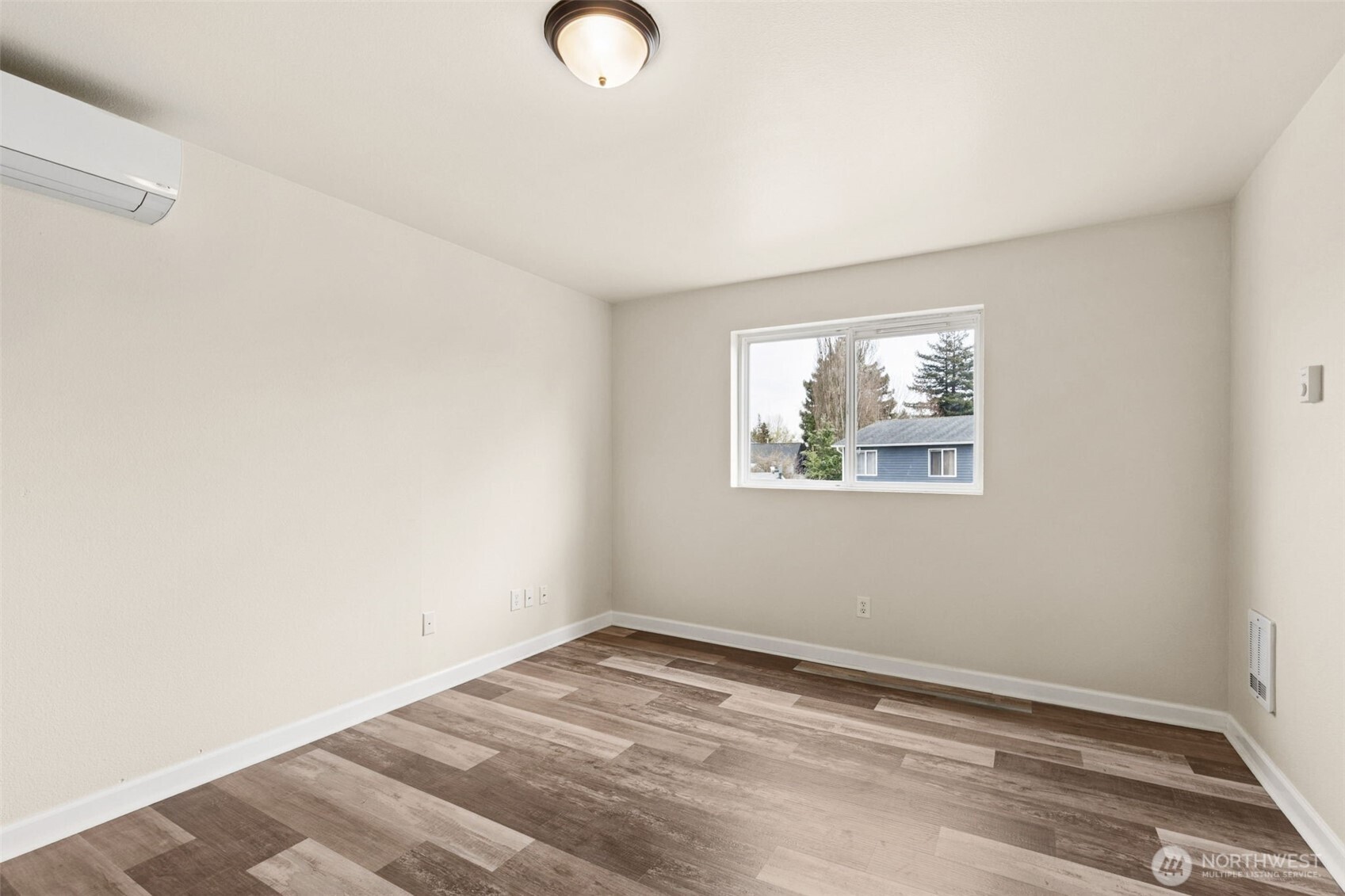 214 10th Avenue Property Photo 14