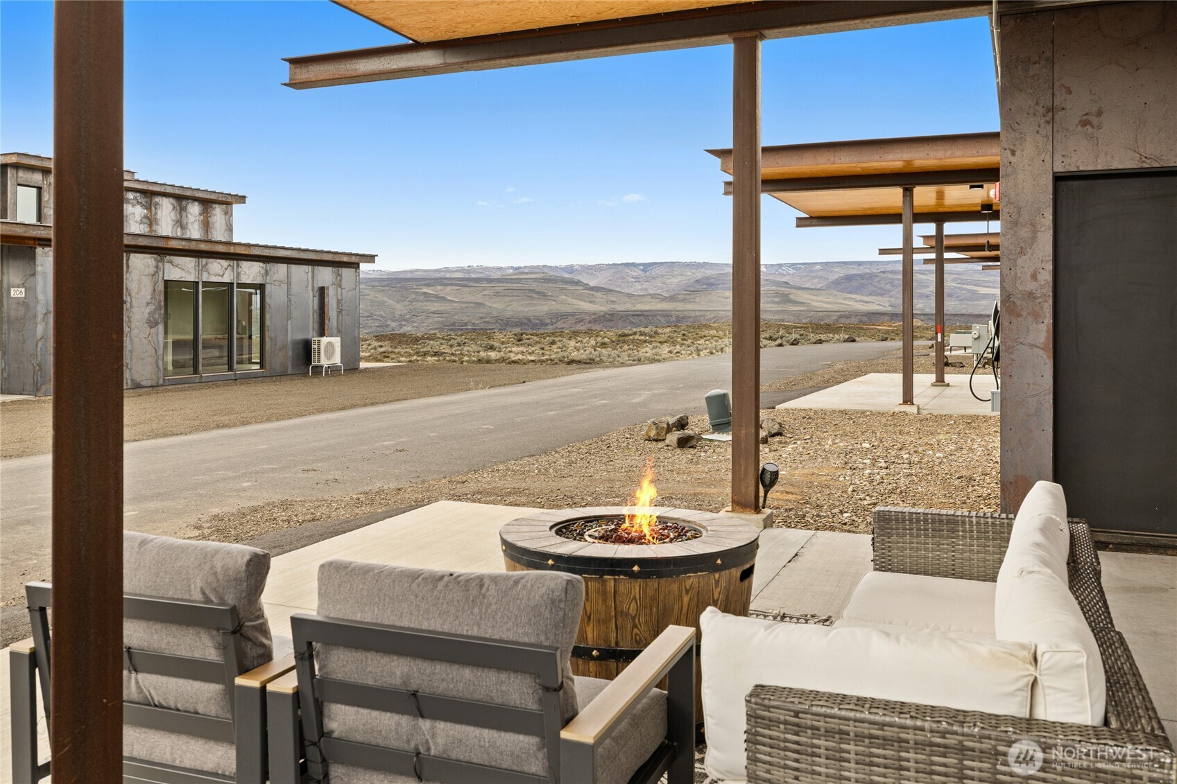 23584 Gorge Loop Drive Property Photo 38
