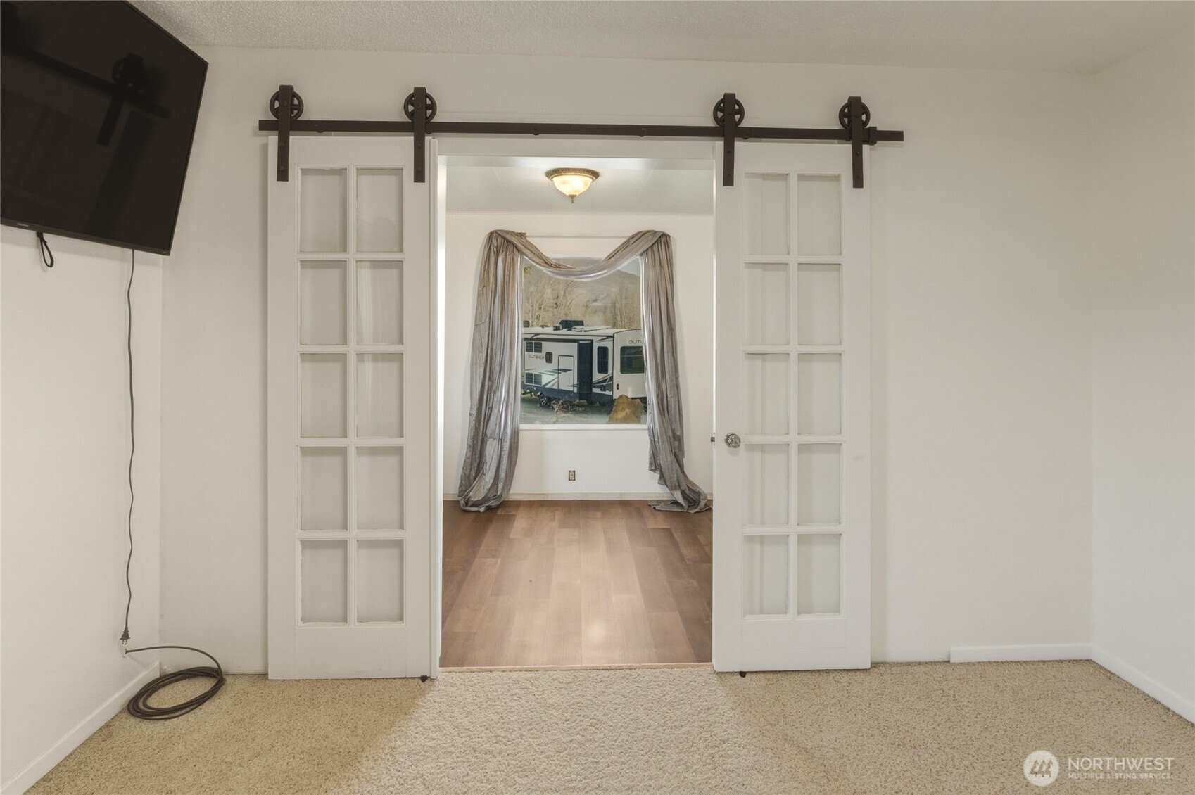 5 Alaska Street Property Photo 19
