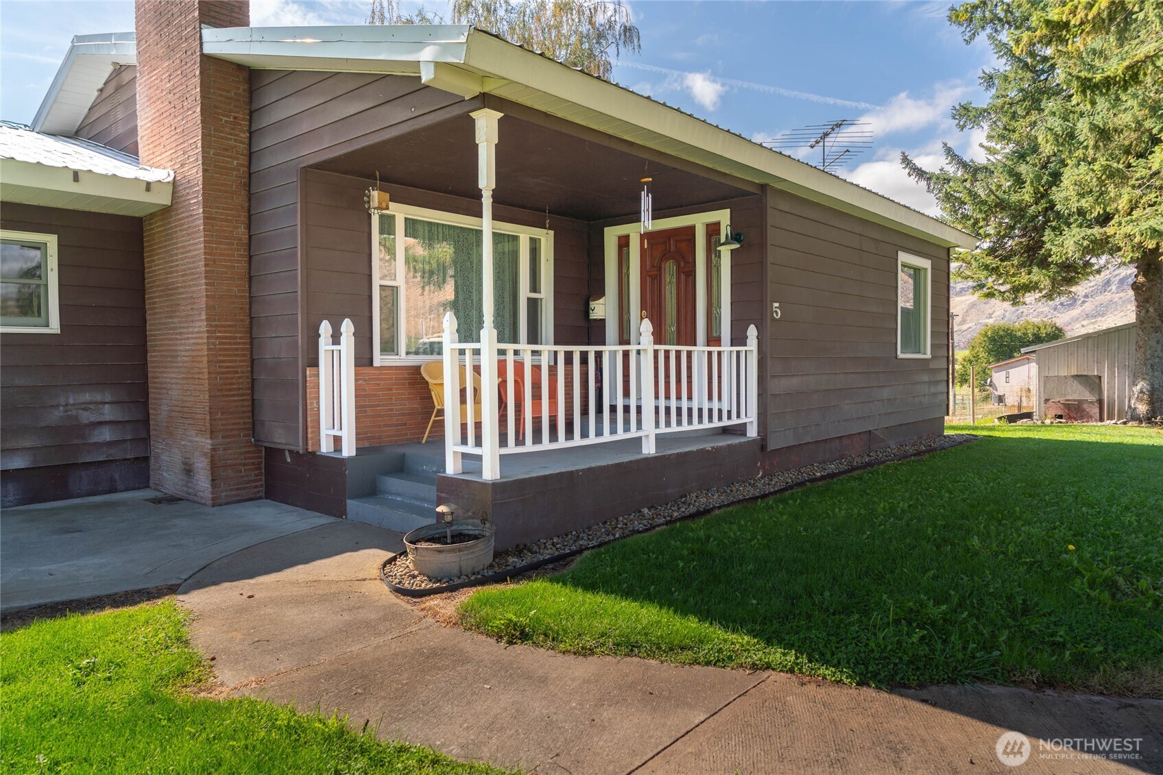 5 Alaska Street Property Photo 33