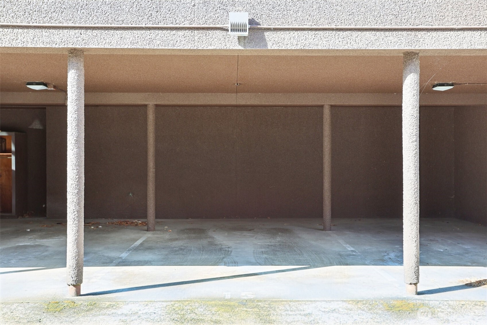 320 Melrose Avenue 403 Property Photo 6