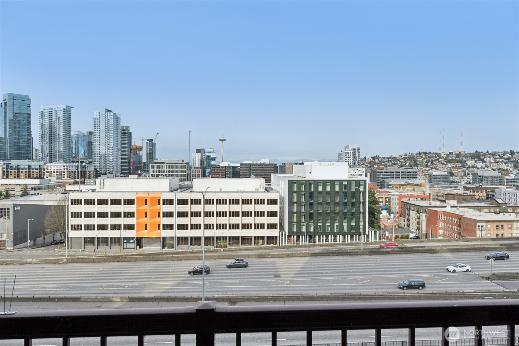 320 Melrose Avenue 403 Property Photo 10