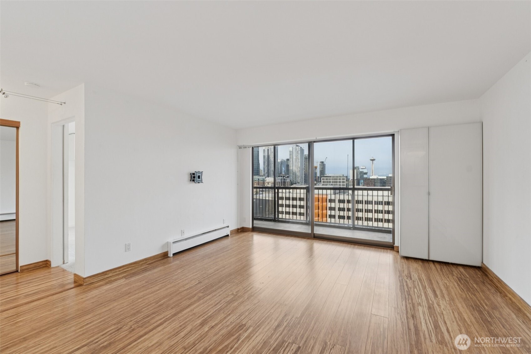 320 Melrose Avenue 403 Property Photo 12