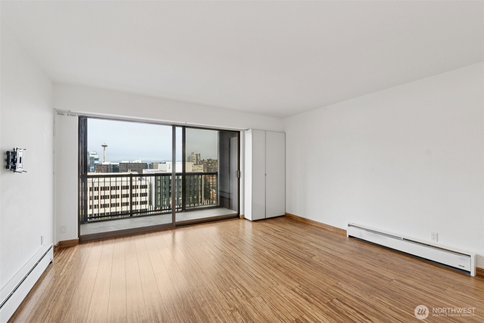 320 Melrose Avenue 403 Property Photo 13