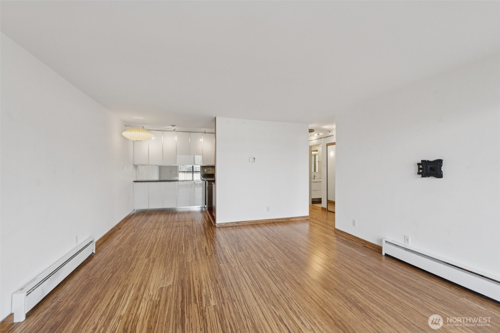 320 Melrose Avenue 403 Property Photo 14