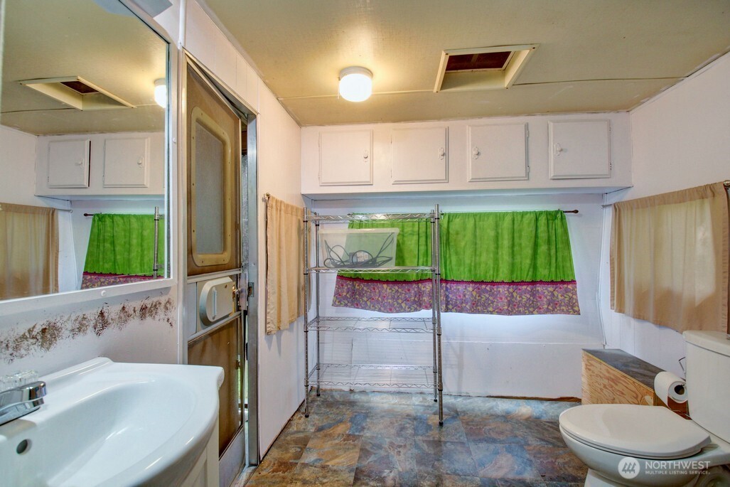 56 Wilderness Way Property Photo 14