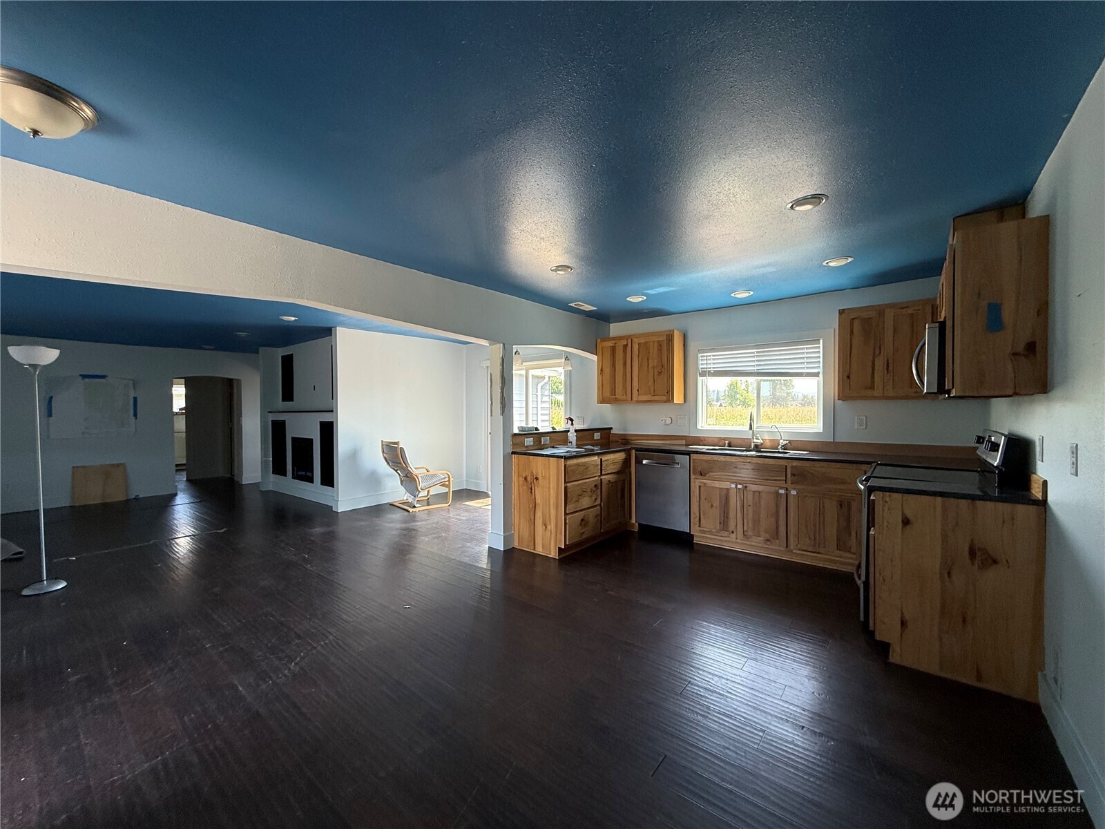 2420 38th Avenue Property Photo 2