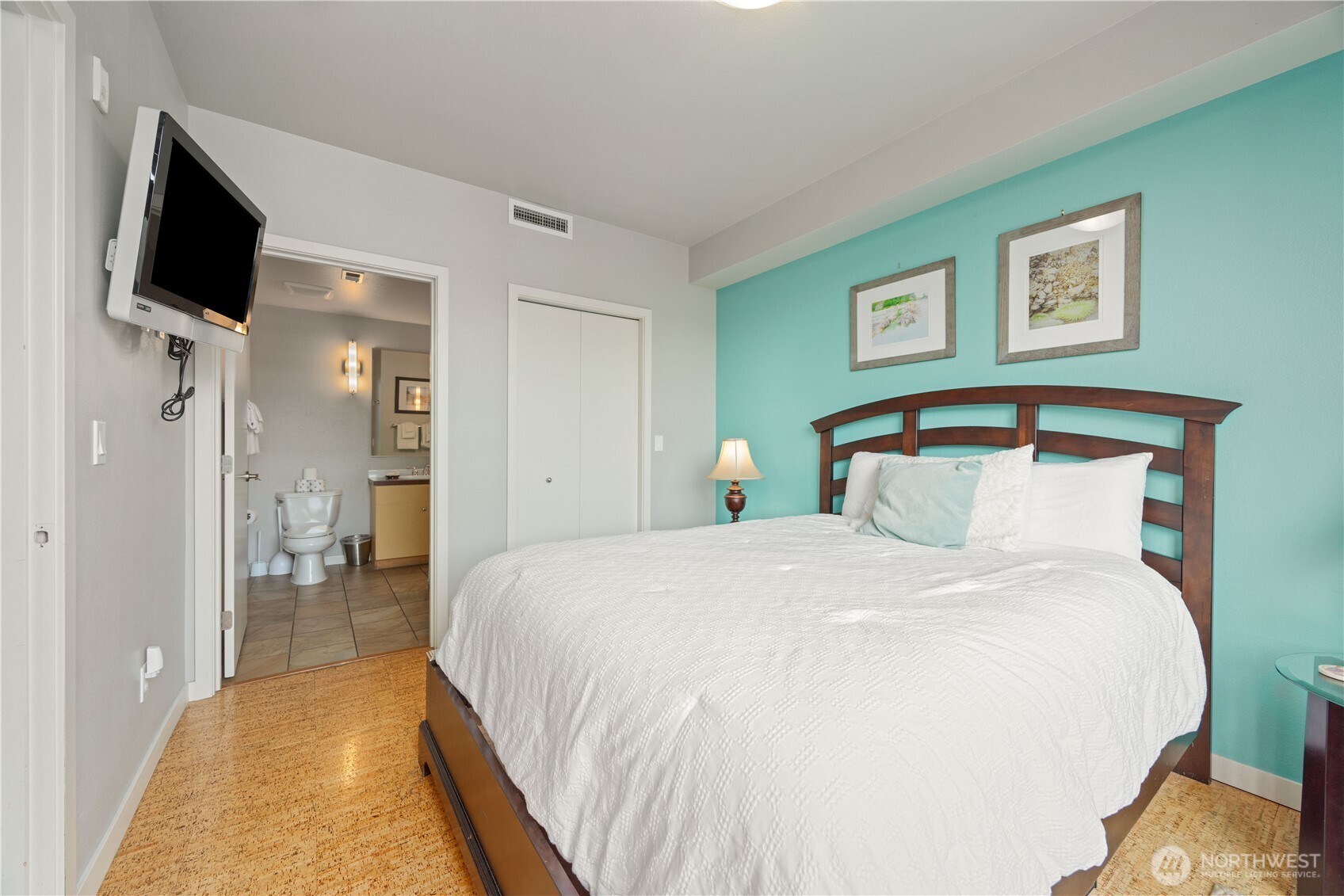 2220 W Woodin Avenue 106 Property Photo 18