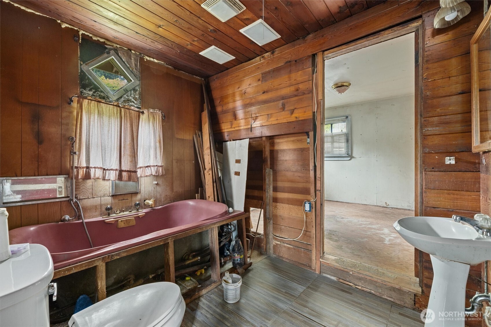 3817 Bells Beach Road Property Photo 33