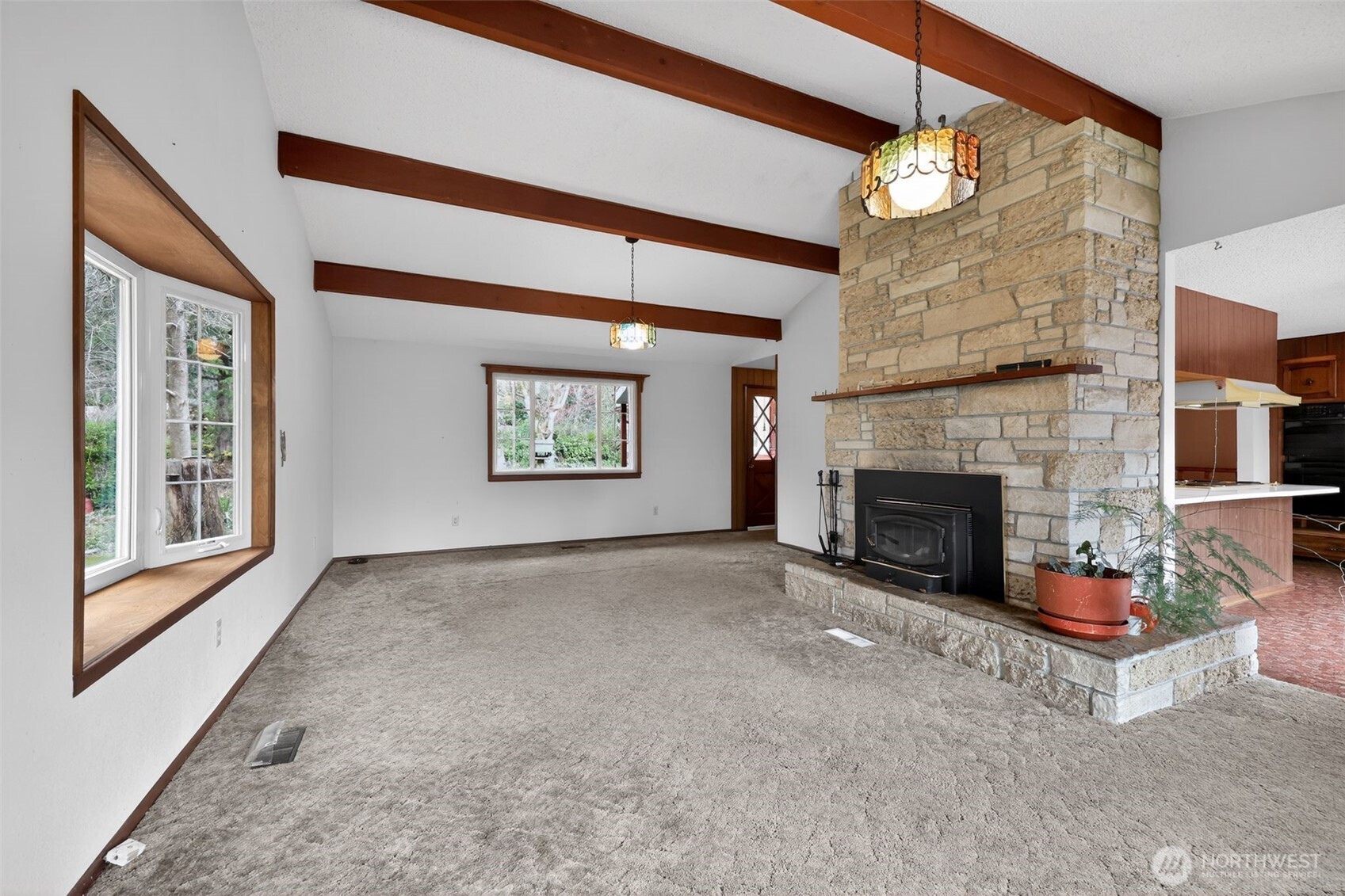 716 Garden Hill Rd Property Photo 5