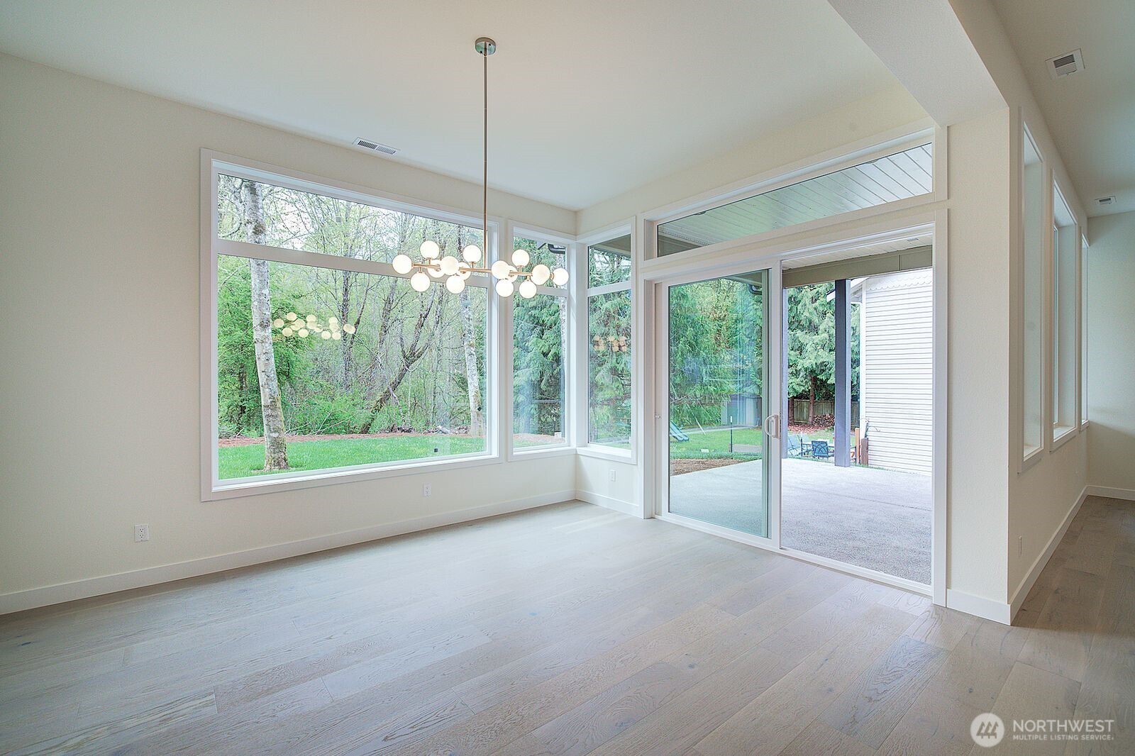 865 Front Street Property Photo 18